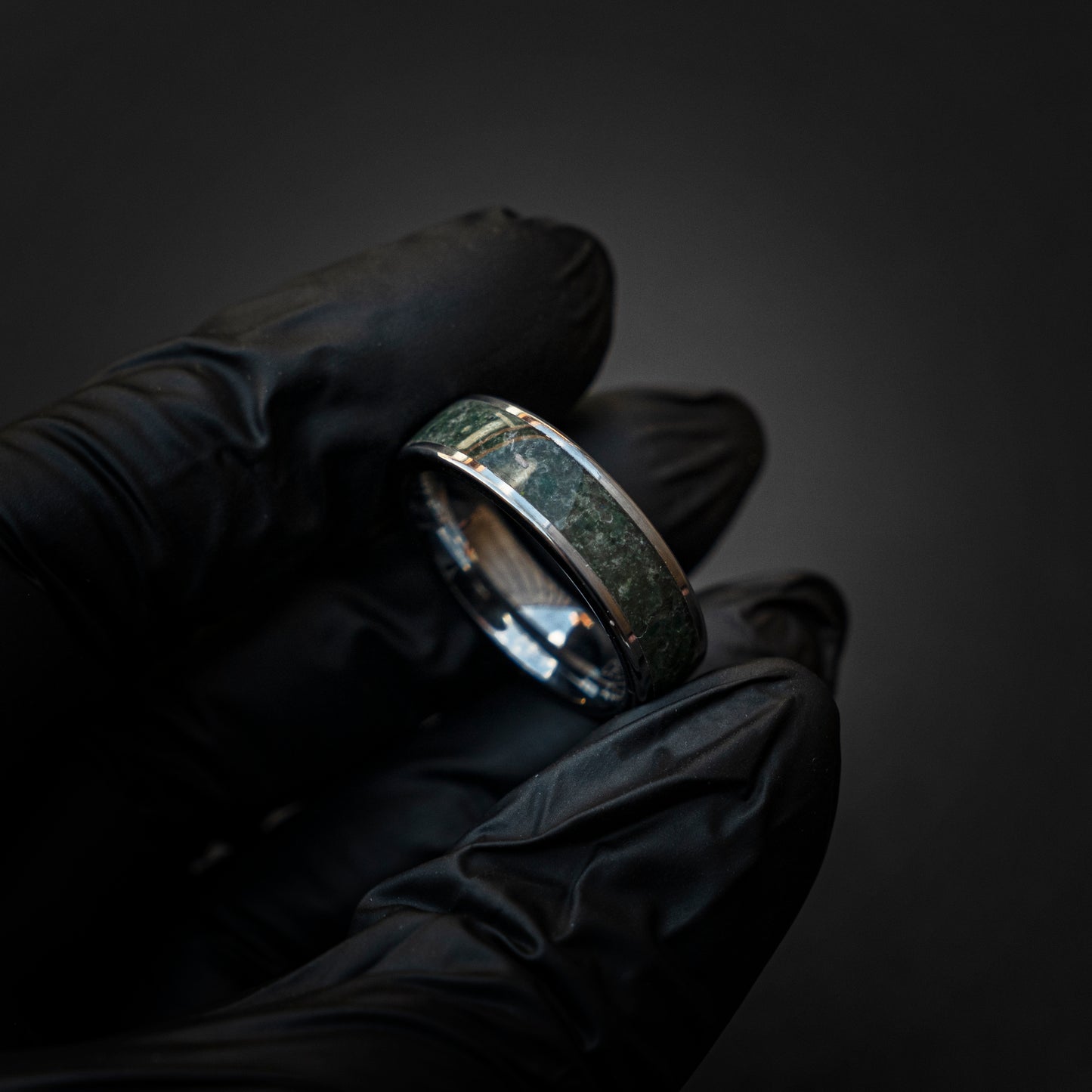Zilveren tungsten ring gevuld met Mosagaat 6 mm