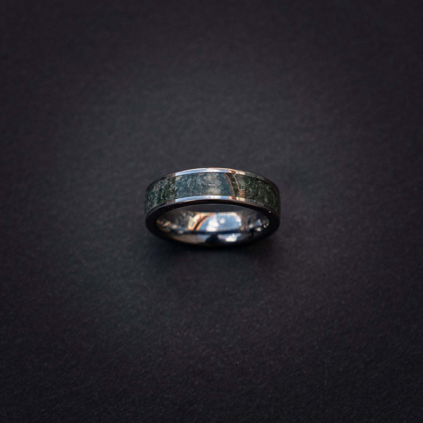 Zilveren tungsten ring gevuld met Mosagaat 6 mm